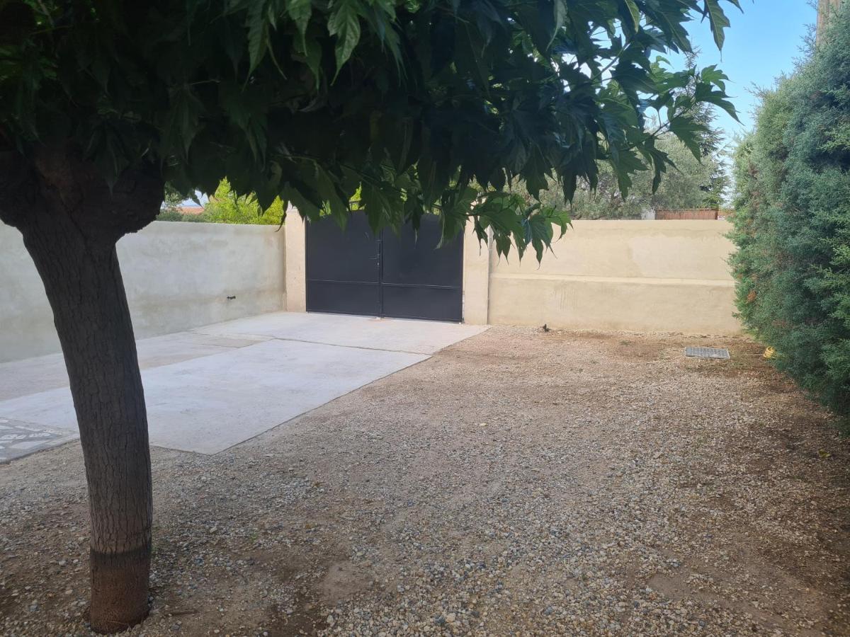 Villa les olivades à Cavaillon Extérieur photo